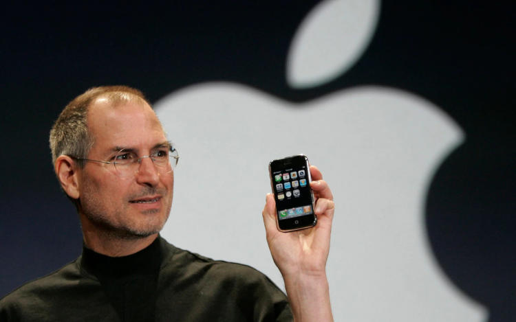 Ровно 15 лет назад был анонсирован первый Apple iPhone