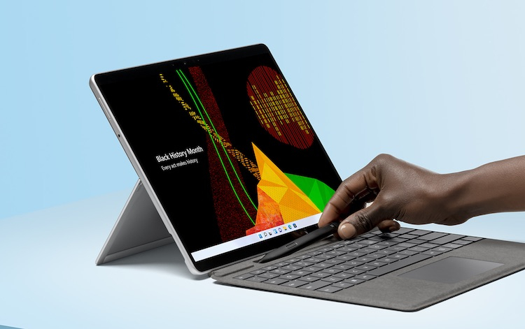 Microsoft готовит ноутбук Surface на чипе Qualcomm, который сможет потягаться с мобильными процессорами AMD и Intel