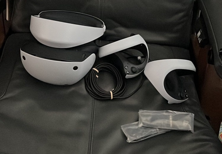 Гарнитура виртуальной реальности Sony PlayStation VR2 впервые показалась на фото