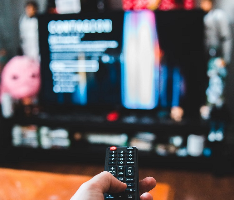 Росстат зафиксировал снижение цен на телевизоры в России