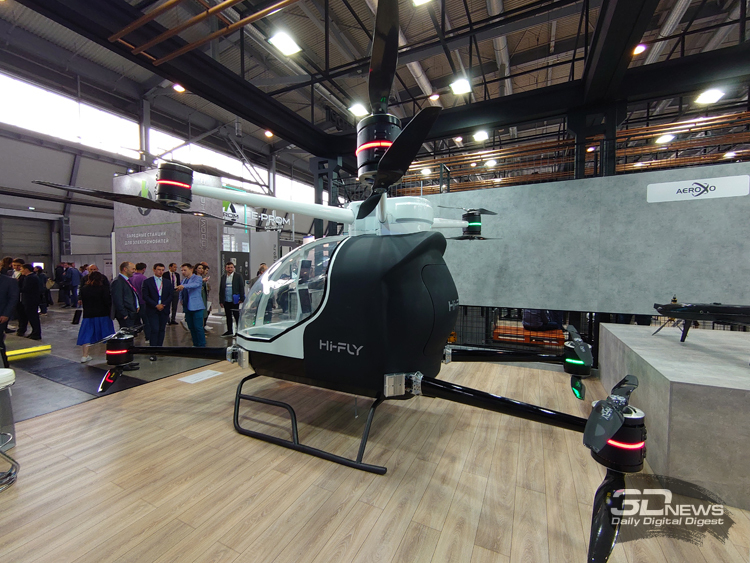 На выставке «Иннопром-2022» представили российский беспилотник Hi-Fly S700 для доставки грузов и людей