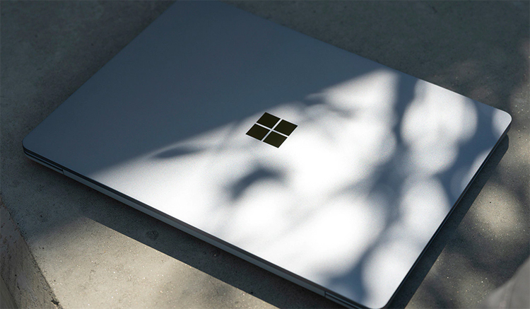 Microsoft выпустит игровой ноутбук Surface Gaming со 165-Гц экраном и чипом Intel Alder Lake
