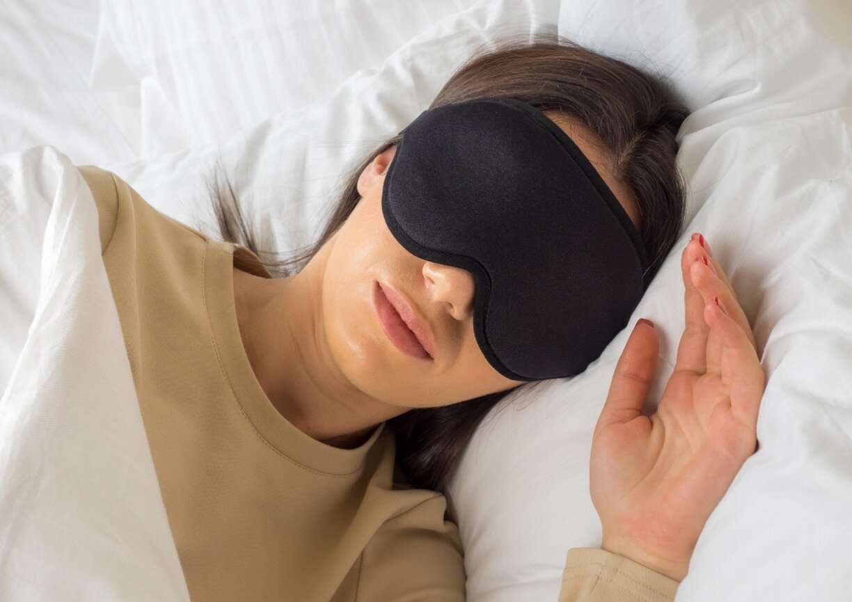 Правда ли, что маска для сна помогает хорошо выспаться. Маска для сна — то, что должно быть у каждого, или пустая трата денег? Фото.