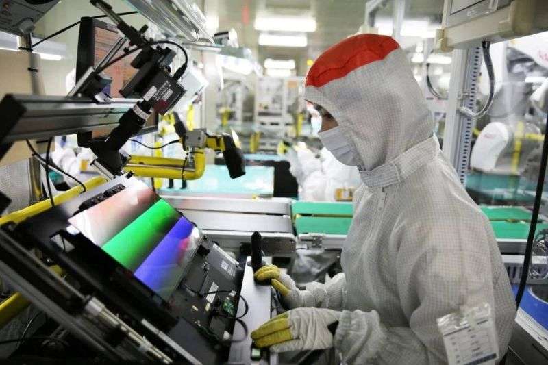 Япония снимет ограничения на поставку в Южную Корею химикатов для выпуска чипов и дисплеев