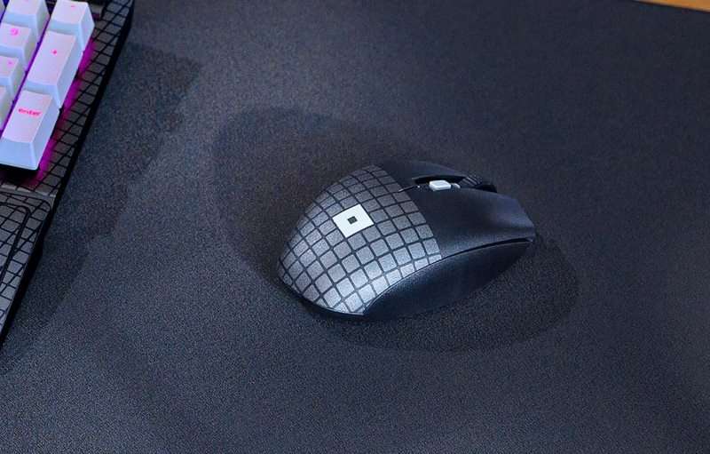 Razer анонсировала клавиатуру, мыши и гарнитуру в стиле Roblox