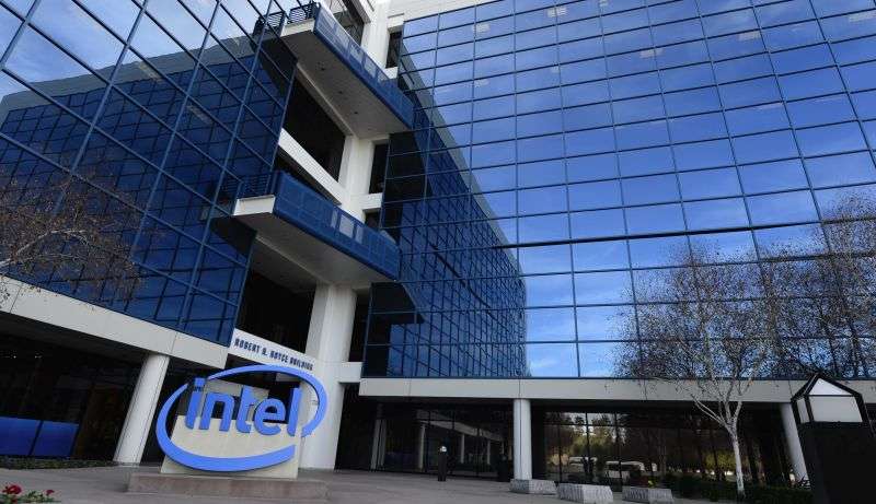 Intel ради экономии сократит до 20 % персонала на серверном и клиентском направлениях бизнеса