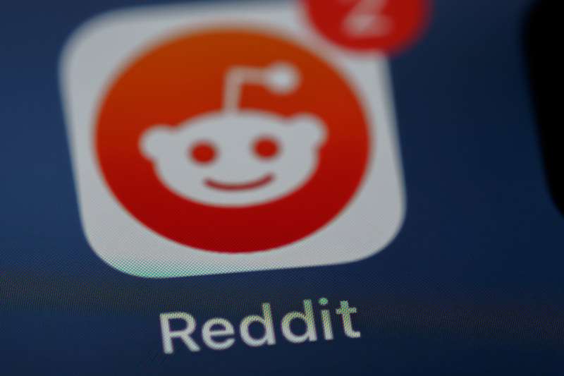Политика Reddit по доступу к API привела к закрытию неофициальных клиентов и самоблокировке сообществ
