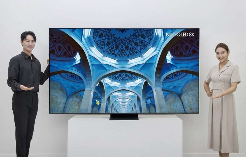 Samsung выпустила 98-дюймовый телевизор Neo QLED 8К с частотой 144 Гц, звуком 120 Вт и телевизором поменьше в подарок за $39 тысяч
