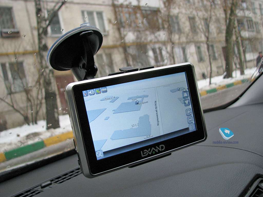 На российском рынке появился GPS-навигатор с видеорегистратором от Lexand