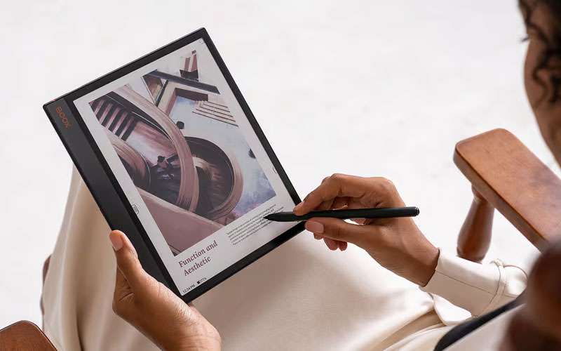 Onyx представила 10-дюймовые планшеты на цветных экранах E Ink Kaleido 3