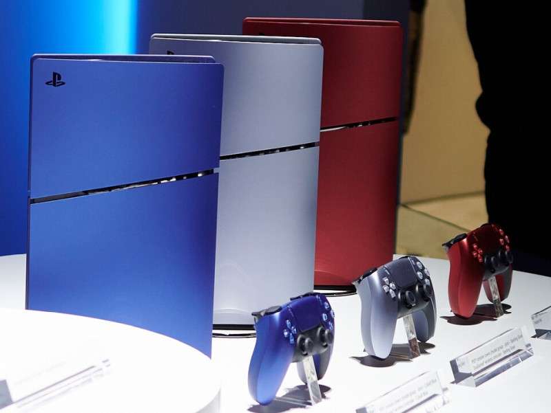 Sony представила PlayStation 5 Slim в синем, красном и серебристом цветах