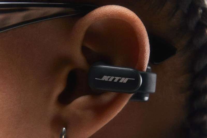 Bose представила открытые наушники Ultra Open, которые крепятся к ушной раковине